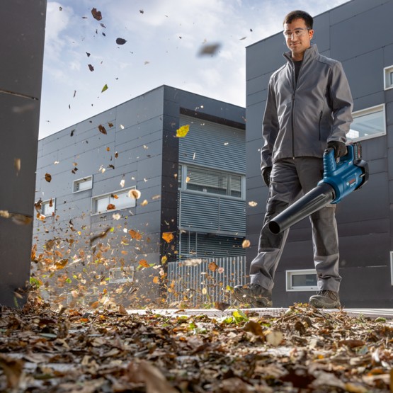 Акумулаторна въздуходувка Bosch GBL 18V-750, 780 м³/ч, без батерия и зарядно