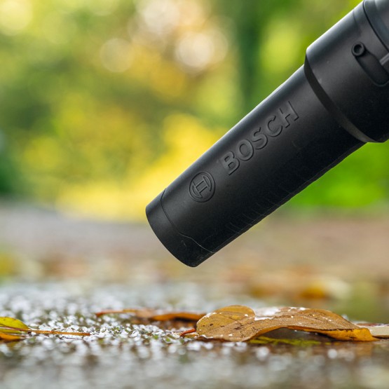 Акумулаторна въздуходувка Bosch GBL 18V-800, 18 V, 800 м³/ч, 200 км/ч, без батерия и зарядно 