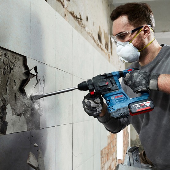 Перфоратор Bosch акумулаторен без батерия и зарядно, SDS-plus, 18 V, 1.9 J, 0-4675 уд./мин, GBH 185-LI