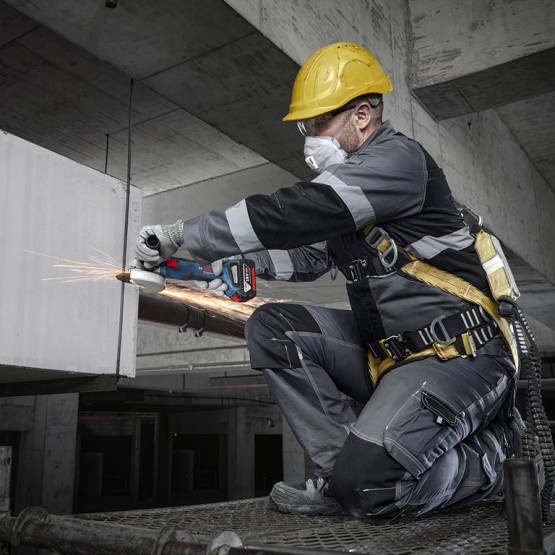 Акумулаторен ъглошлайф Bosch GWS 18V-8 Solo, 18 V, ⌀ 125 мм, M14, без батерия и зарядно