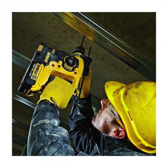 Акумулаторен перфоратор DEWALT DCH253M2, 18 V, 2 X 4 AH, 2.1J