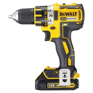 Акумулаторен винтоверт DEWALT DCD790S2, 2-скоростен 18.0 V, 1.5 Ah, 0-600 / 0-2000 об./мин, 60 Nm