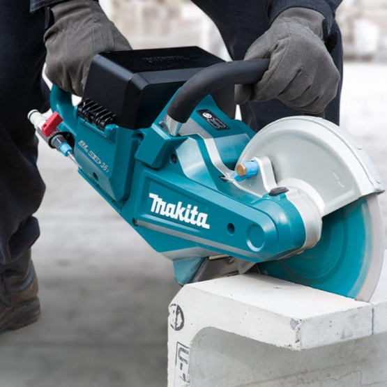 Акумулаторен ъглошлайф Makita DCE090T2X1, 230 мм, 18 V, 5 Ah, с 2 батерии и зарядно