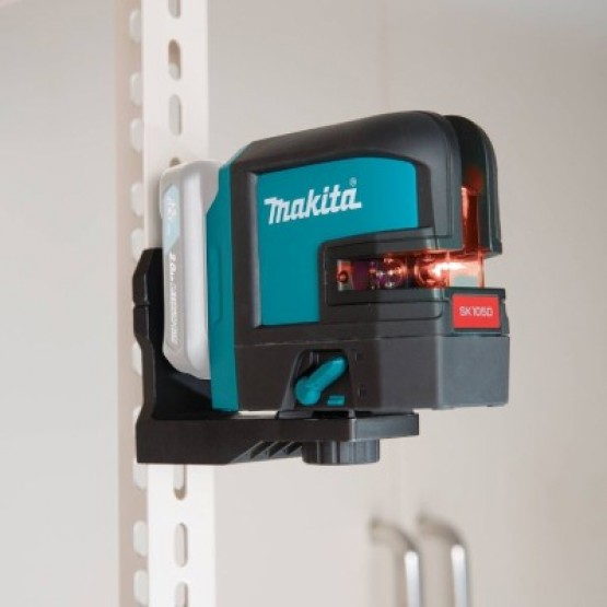 Линеен лазерен нивелир Makita SK105DZ /25.0 м, 0.3 мм/ 1 м/