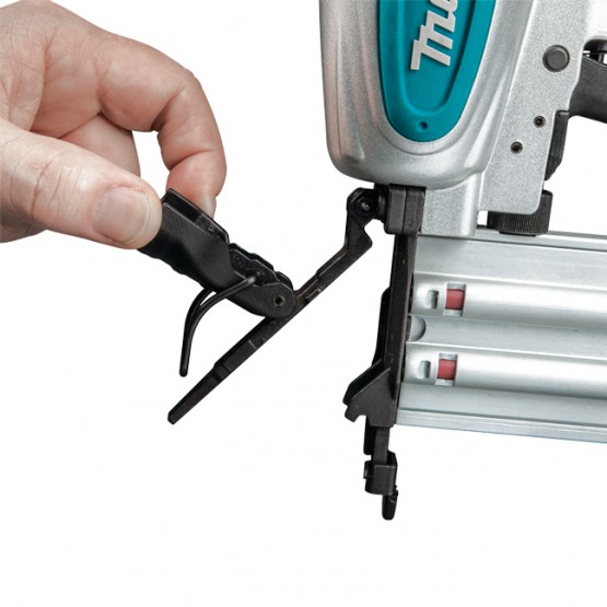 Такер пневматичен Makita AF506 /4.9 - 8.3 bar, 1/4"/