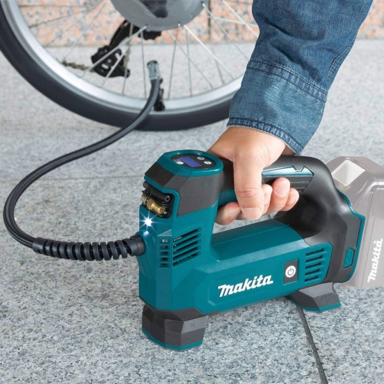 Акумулаторен компресор Makita DMP181Z, 18 V, 22 л/мин, 11.1 бара, без батерия и зарядно