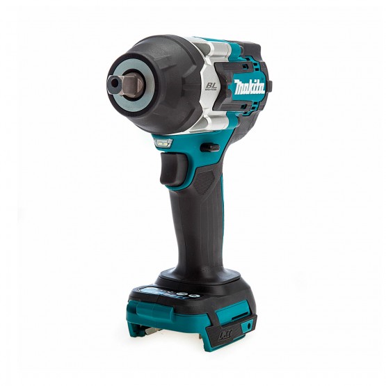 Акумулаторен ударен гайковерт MAKITA DTW701Z, 18 V, 700 Nm, без батерия и зарядно