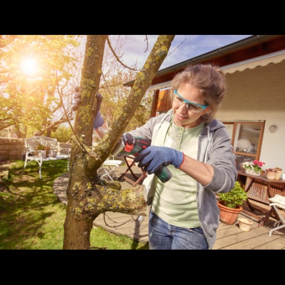 Акумулаторен трион BOSCH EasyCut 12, 12V, 2.5Ah, 4100ход/мин 06033C9020