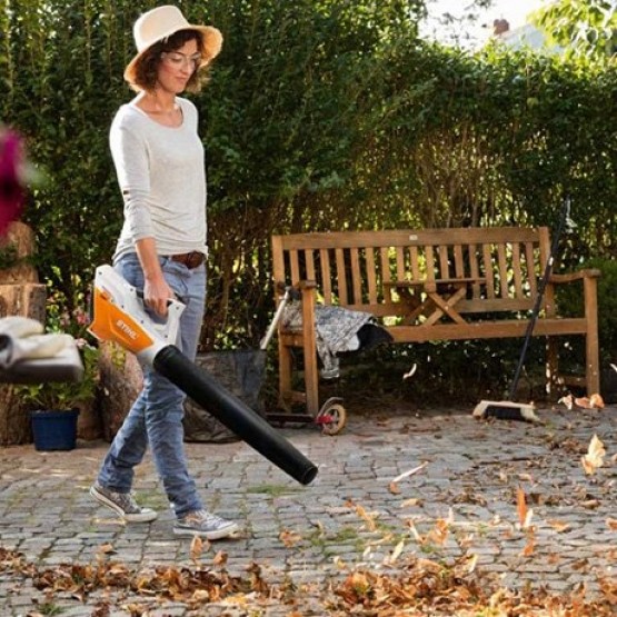 Акумулаторен листосъбирач STIHL BGA 45 / 44м/сек, без батерии и зарядно устройство