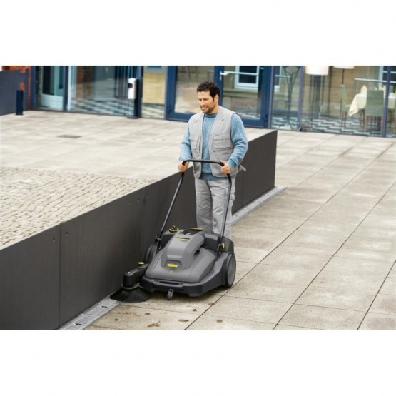 Метачна машина KARCHER KM 70/30 C Bp Pack Adv, 150W, 2800м2/ч, 42л