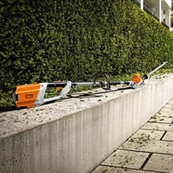 STIHL HLA 65 Акумулаторен храсторез без батерия и зарядно устройство 36 V ф 26 мм (48590112902)