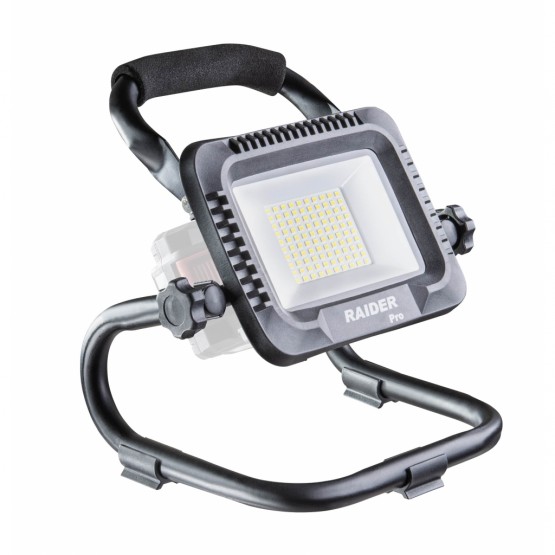 Акумулаторен LED прожектор Raider RDP-SWL20 Solo R20, 20 V, 35 W, 5000 lm, 6000 K